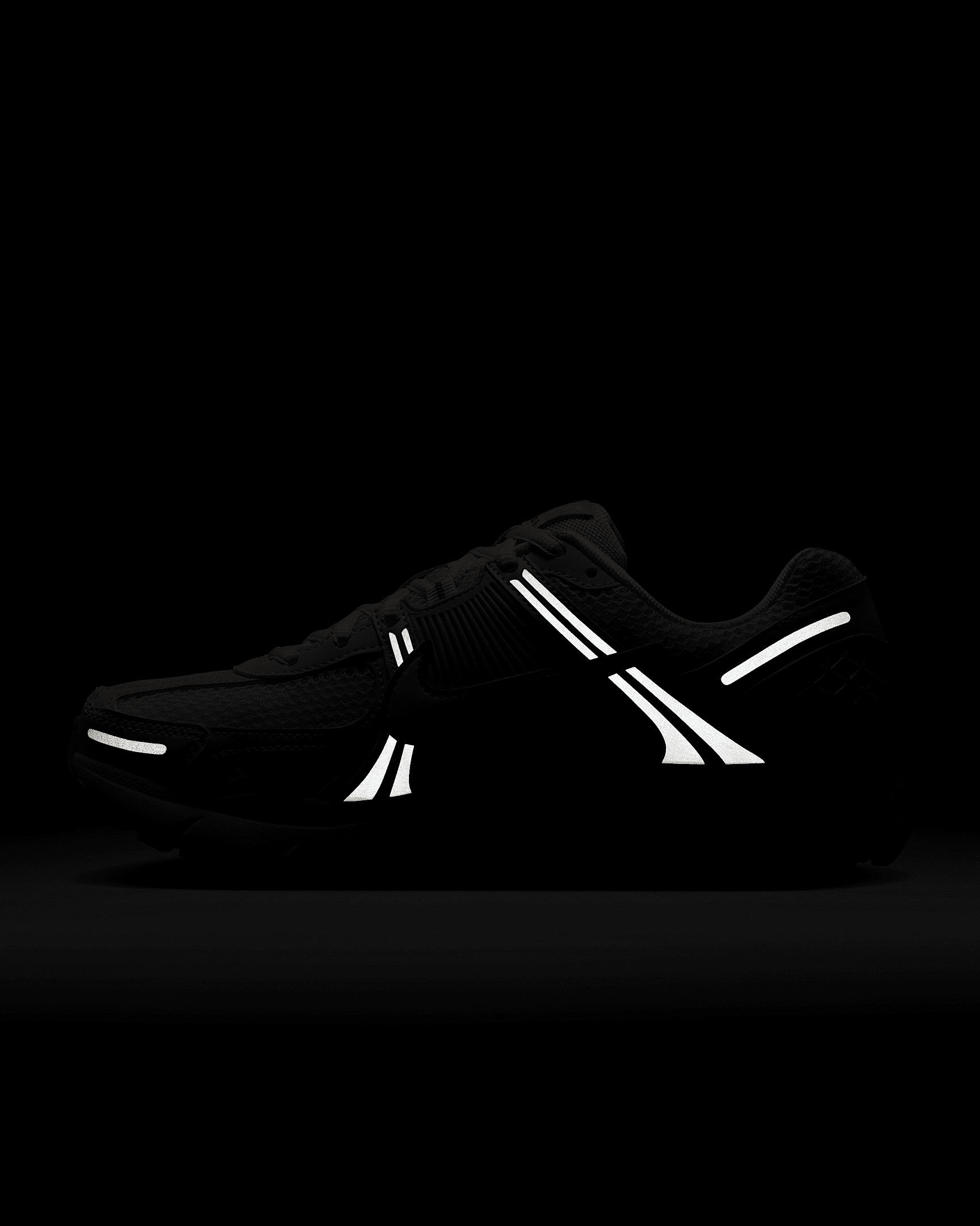 Nike Zoom Vomero 5 Women's Shoes - 12