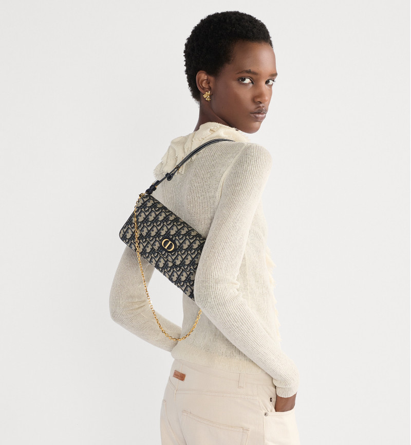 30 Montaigne D-Vine Pouch with Chain 1