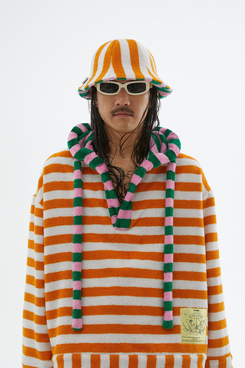 ORANGE AND WHITE STRIPED BEACH HOODIE 3
