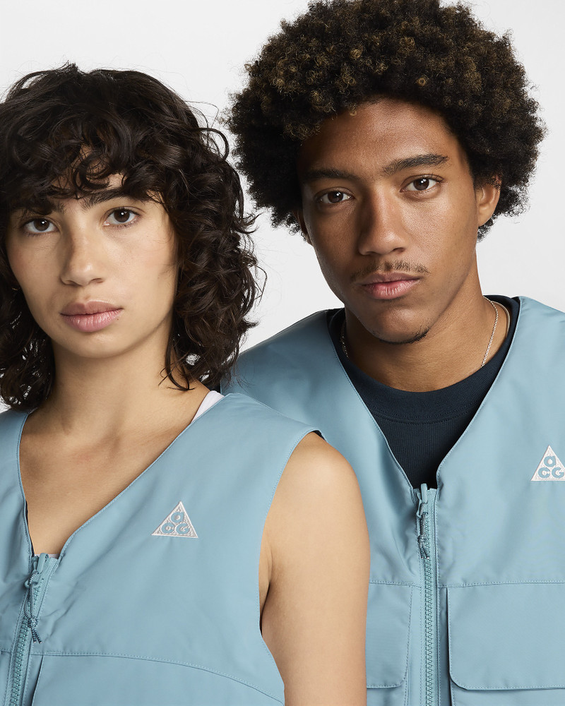 Nike ACG "Skull Peak" PrimaLoft® Reversible Vest 3