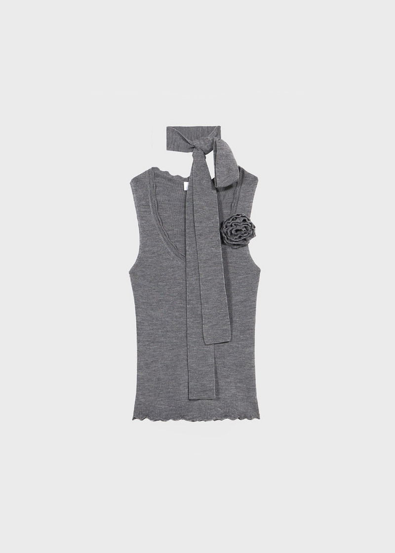 WOOL TOP WITH ROSE DECORATION AND SCARF 1