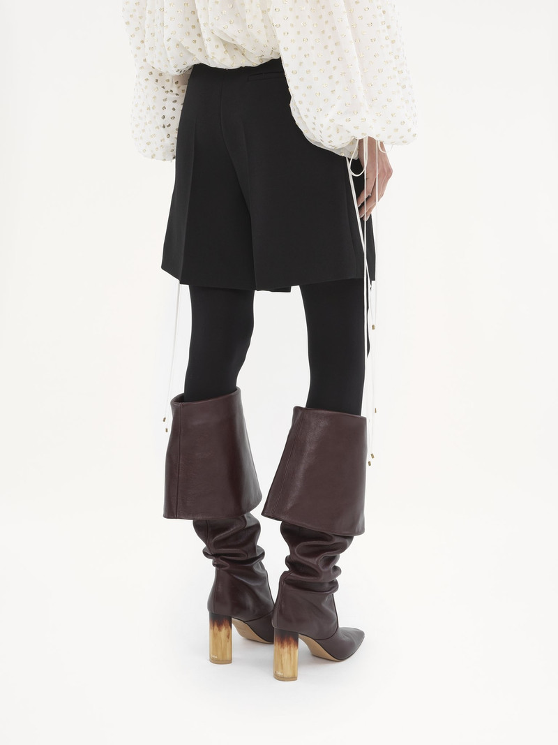 TAILORED SHORTS IN WOOL CRÊPE 5