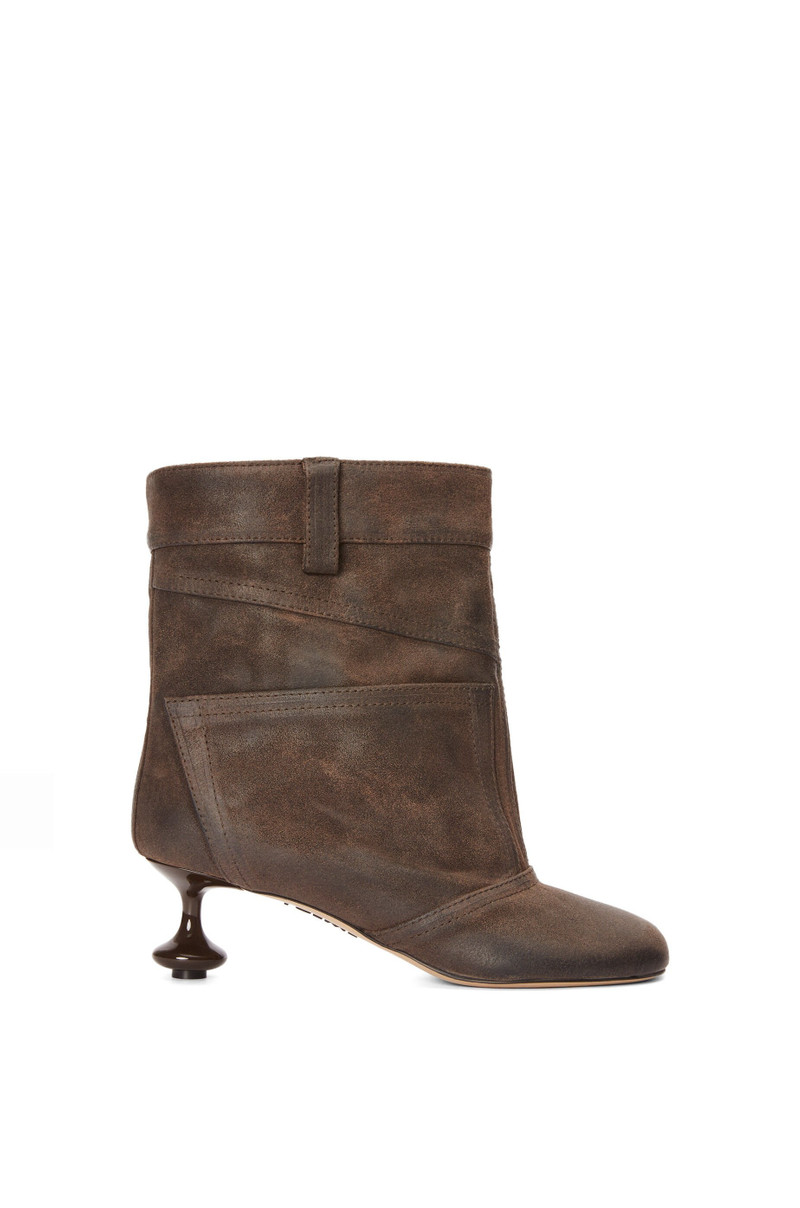 Toy ankle bootie in waxed suede 1