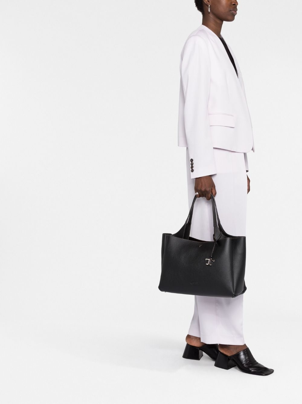 T-pendant leather tote bag - 2