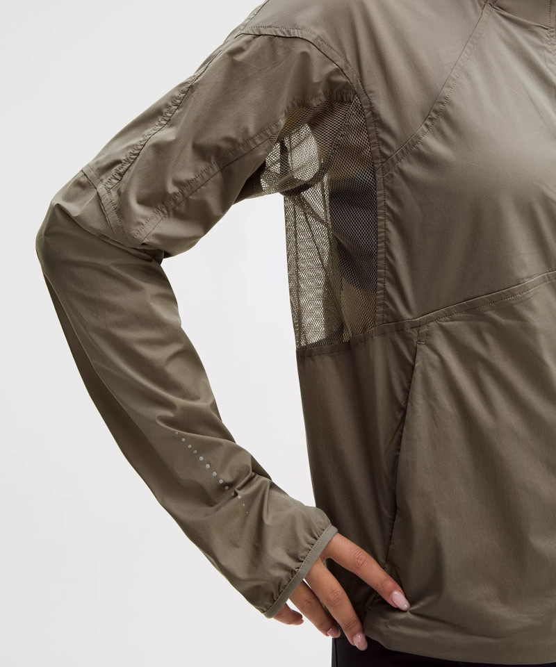 Classic-Fit Ventilated Running Jacket 8