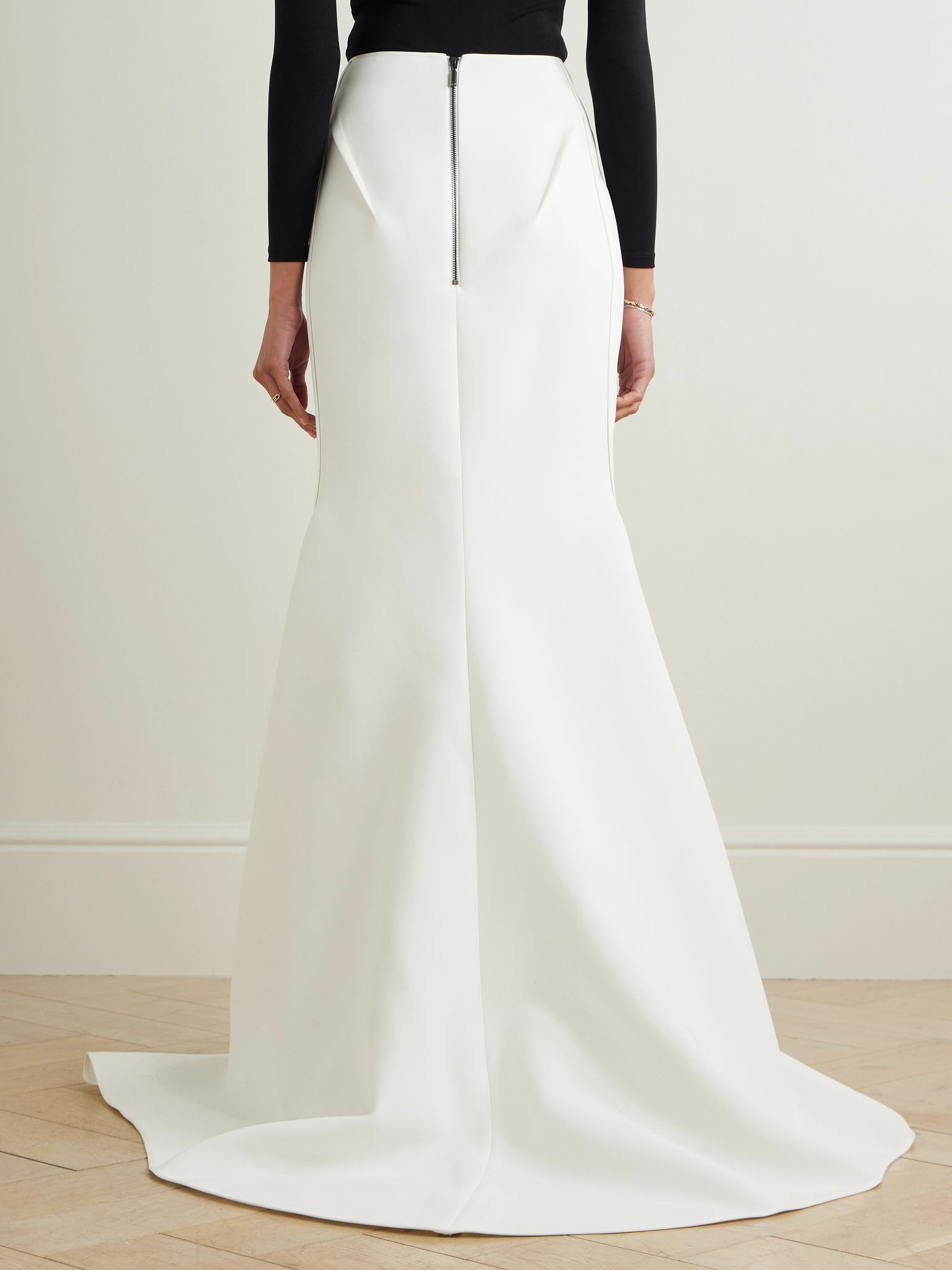 Snaking asymmetric crepe skirt White - 4