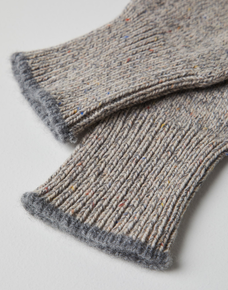 Brunello Cucinelli Cashmere Donegal-effect knit gloves outlook