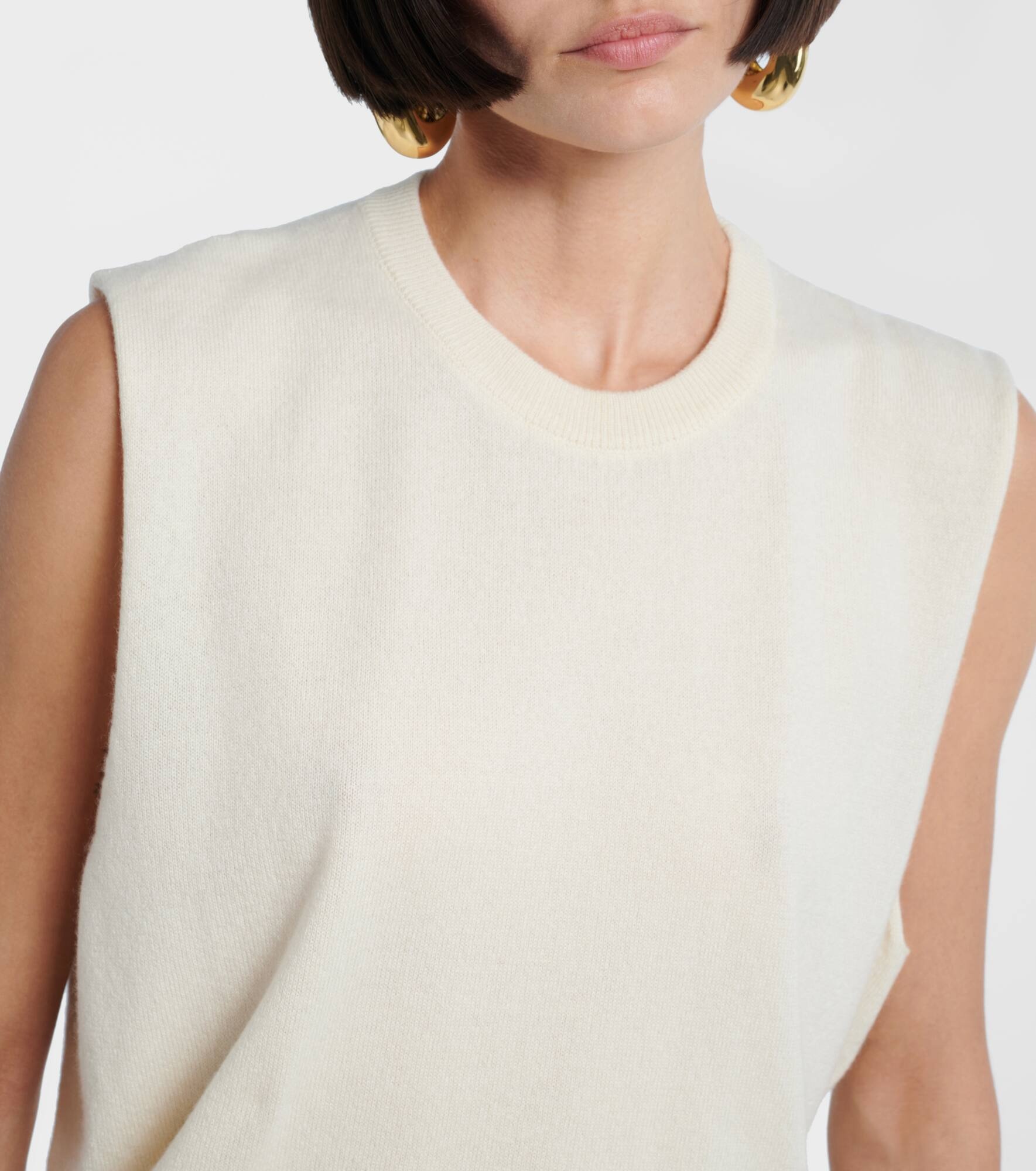 Cashmere sweater vest - 4