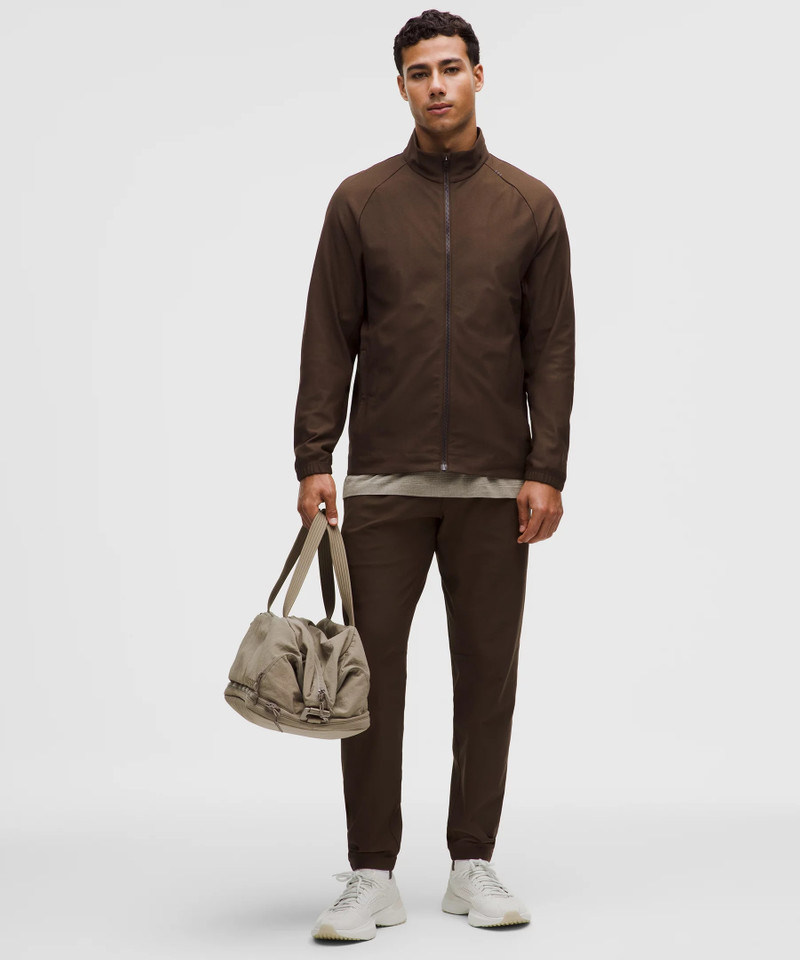 Knit-Warm-Up-Jogger-Regular 1