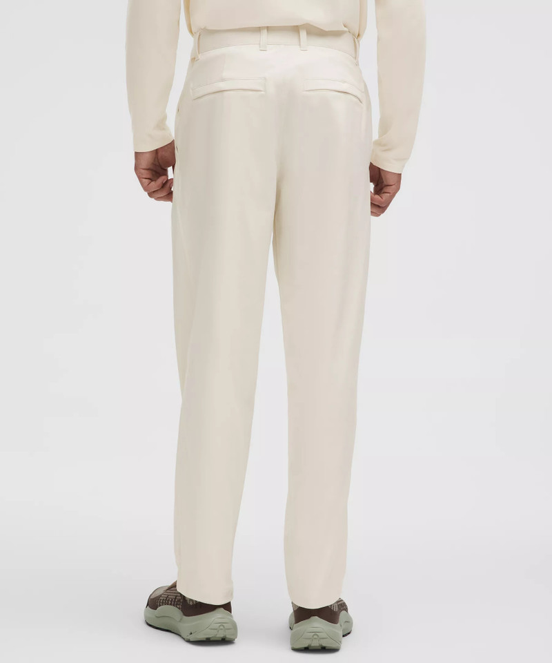 Woven Classic-Fit Pleated Trouser *Regular 3