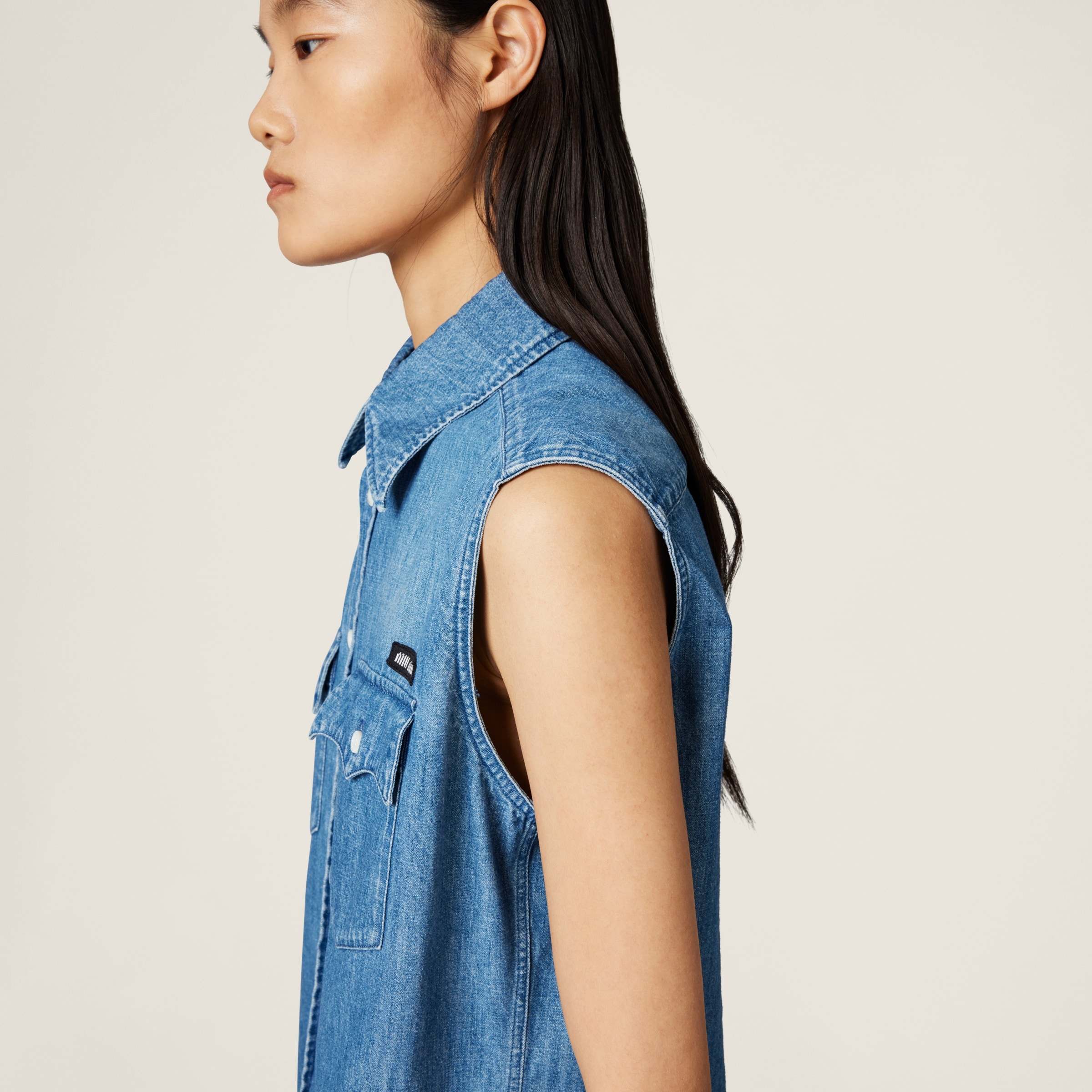 Sleeveless chambray shirt - 5
