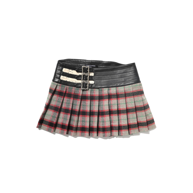 DOG IN RESTRAINT SKIRT 1
