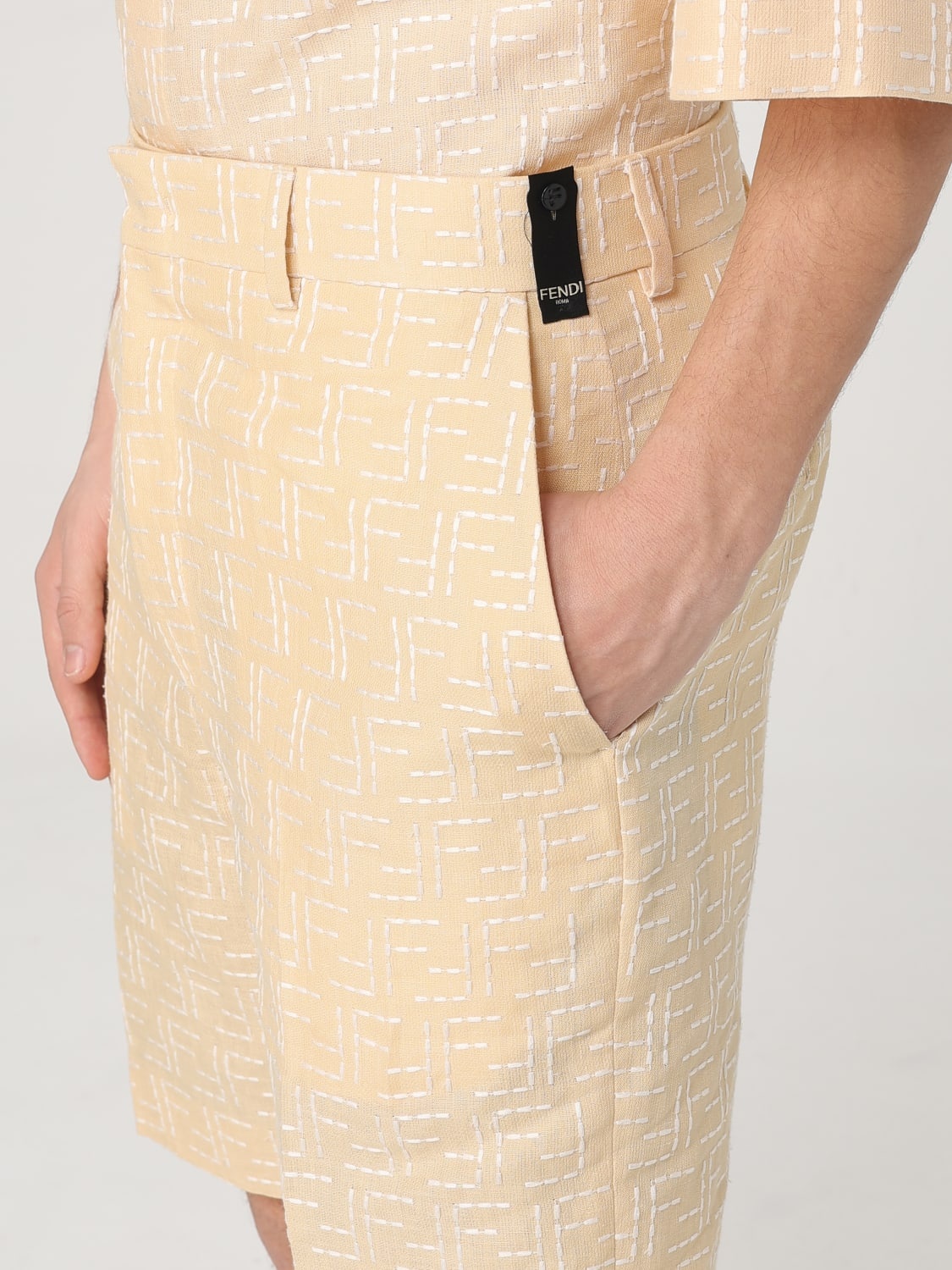 Short men Fendi - 5