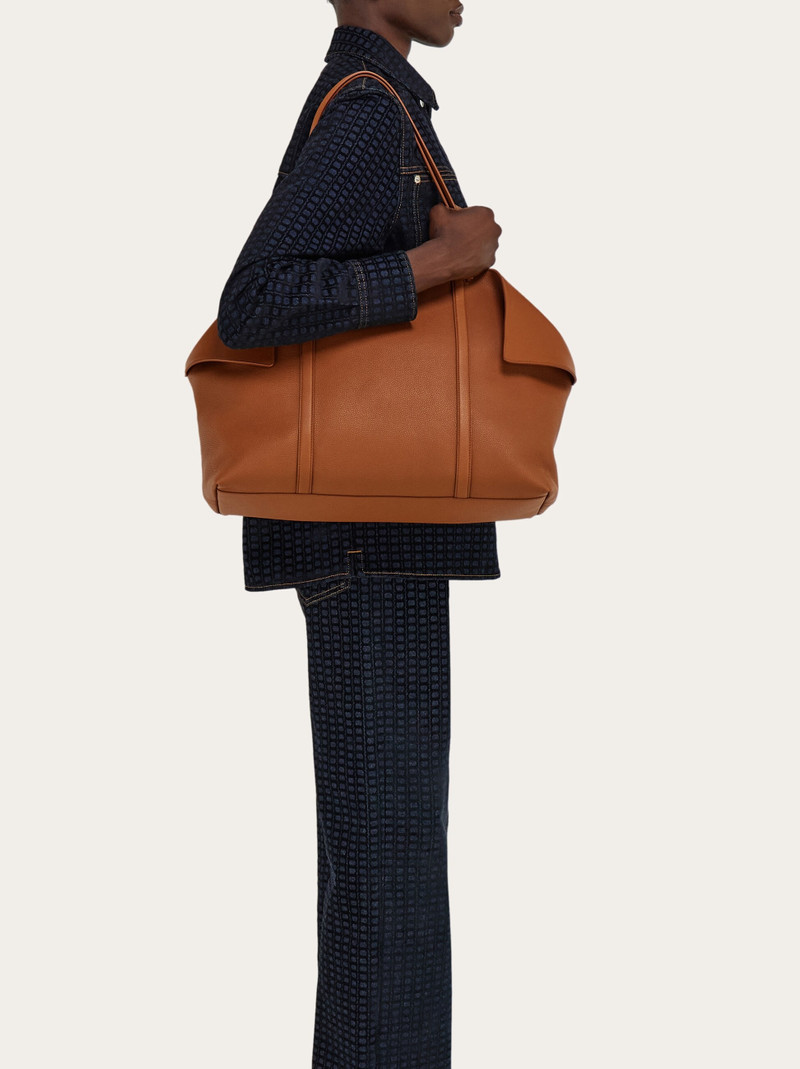 FERRAGAMO Tote bag (L) outlook