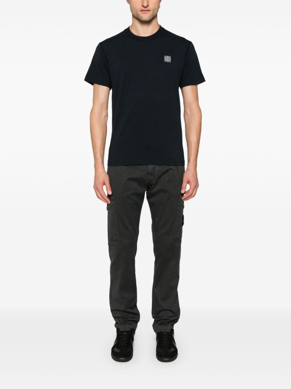 Compass-badge cargo trousers - 2