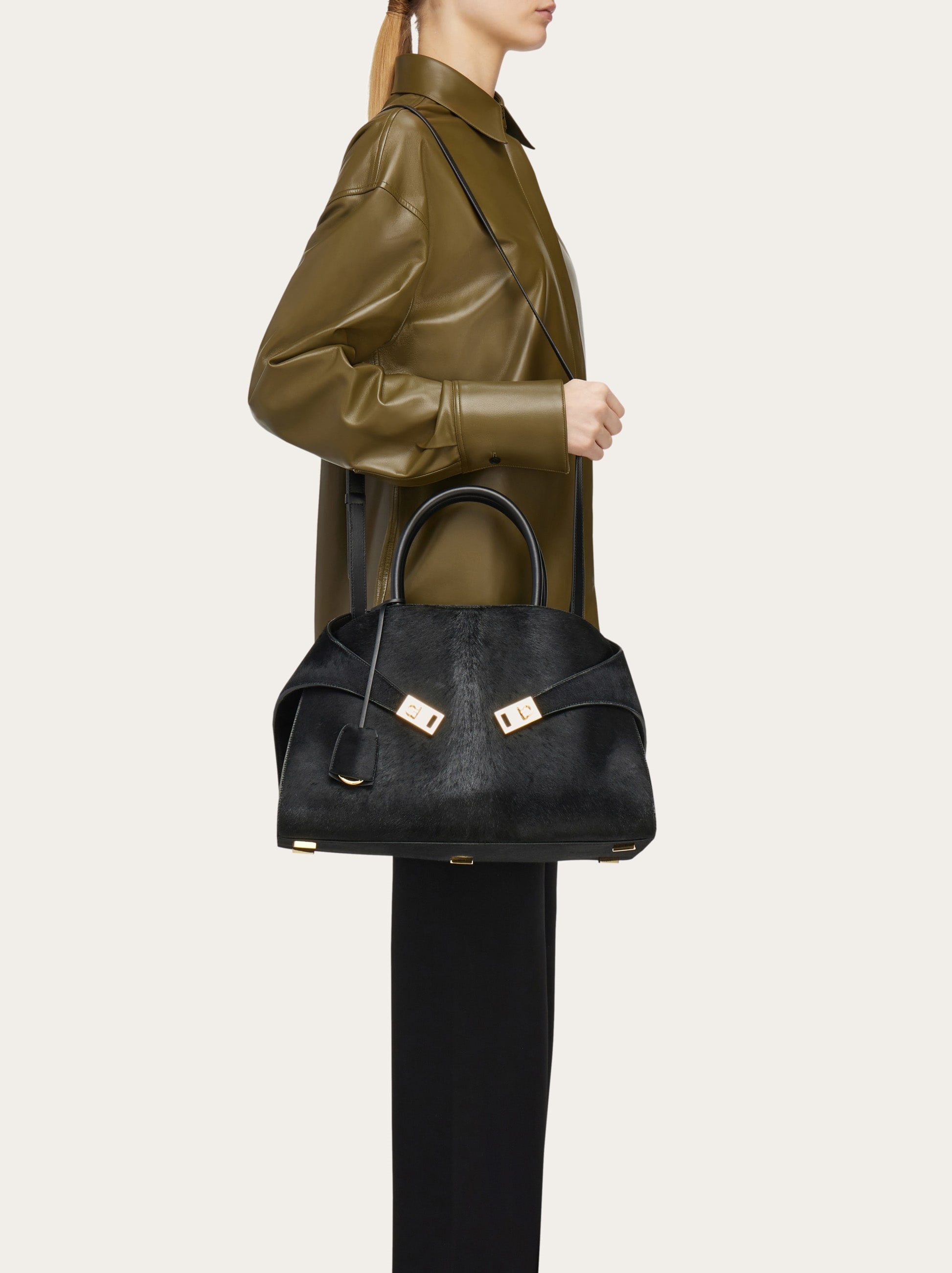 Hug handbag (M) - 3