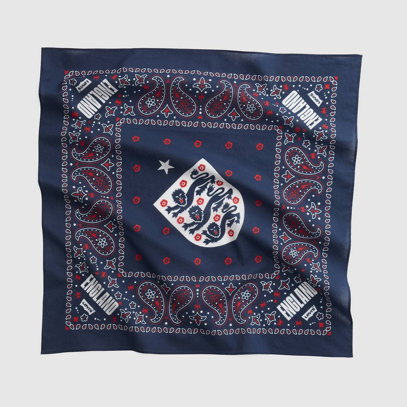 LEVI’S® ENGLAND FOOTBALL BANDANA 1