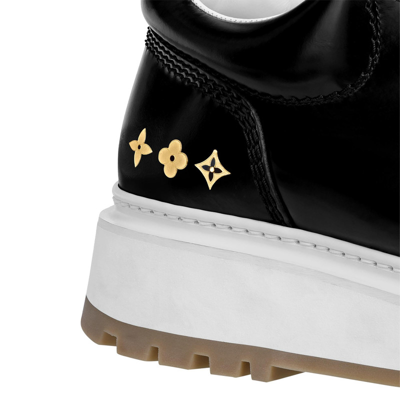 Louis Vuitton Abbesses Derby outlook