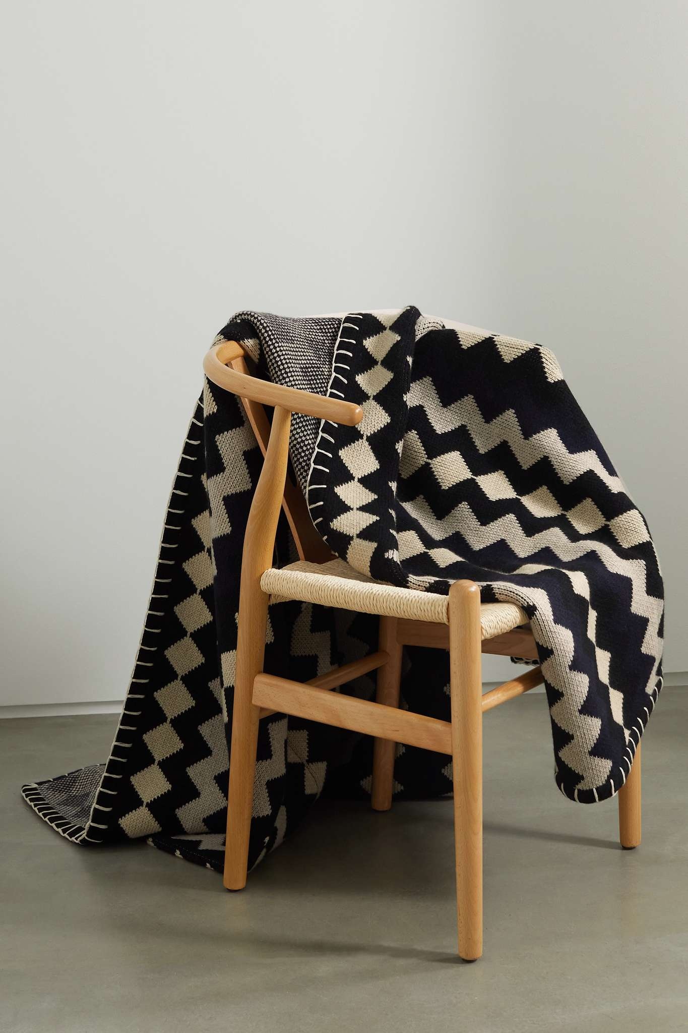 Mercer intarsia cashmere blanket - 1