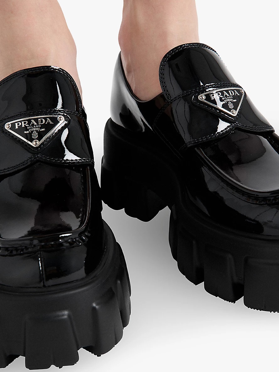 Monolith logo-plaque patent-leather loafers - 2