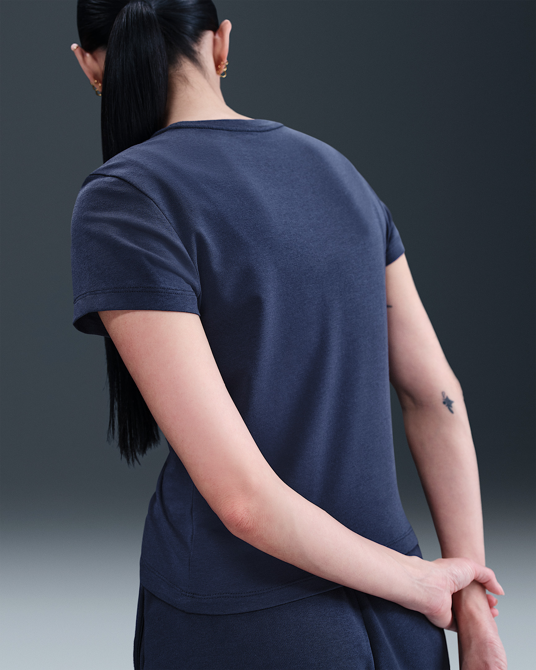 Nike Sportswear Chill Knit Women's T-Shirt - 2