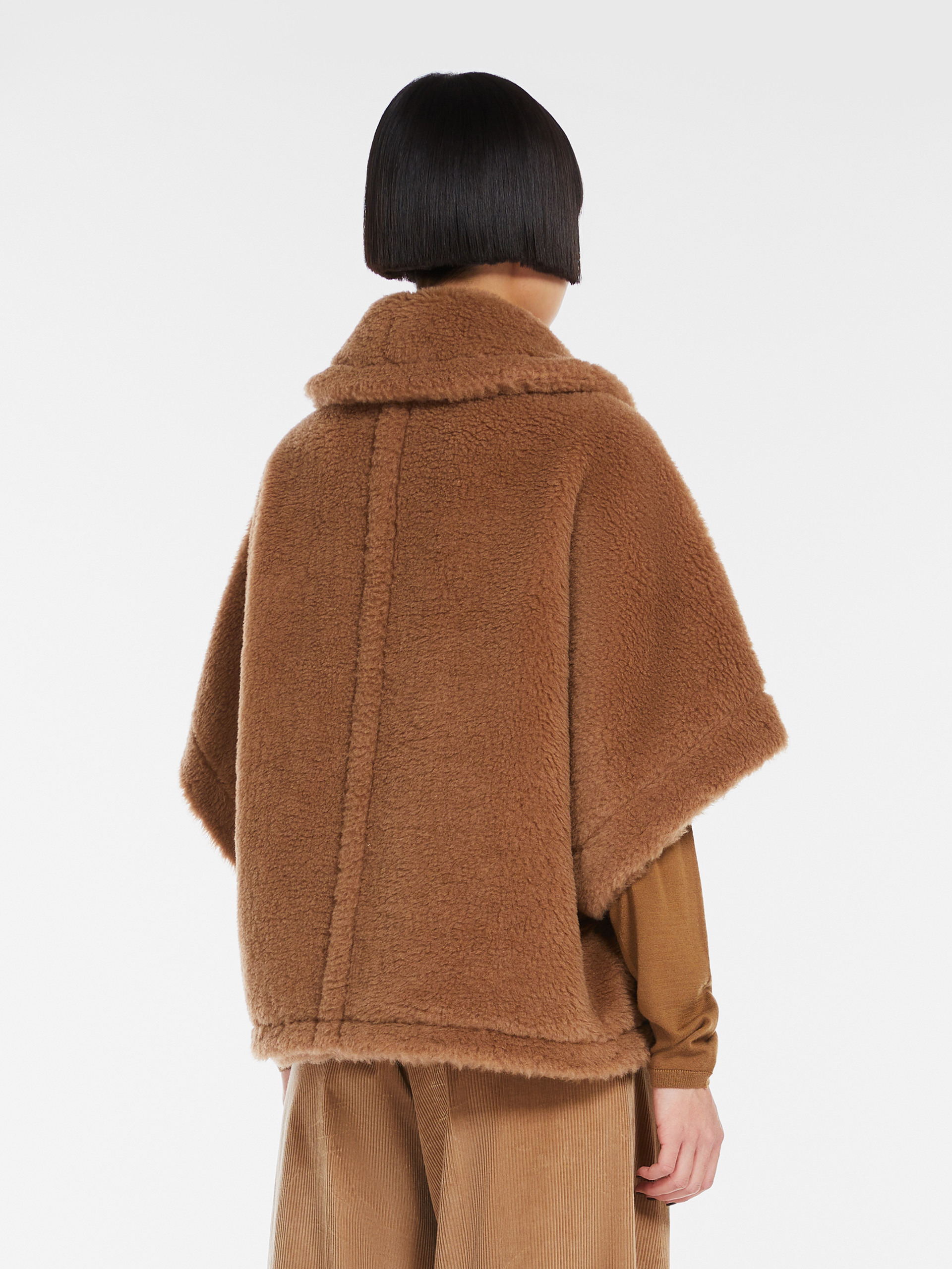 NEWTERZO Teddy fabric short cape - 4