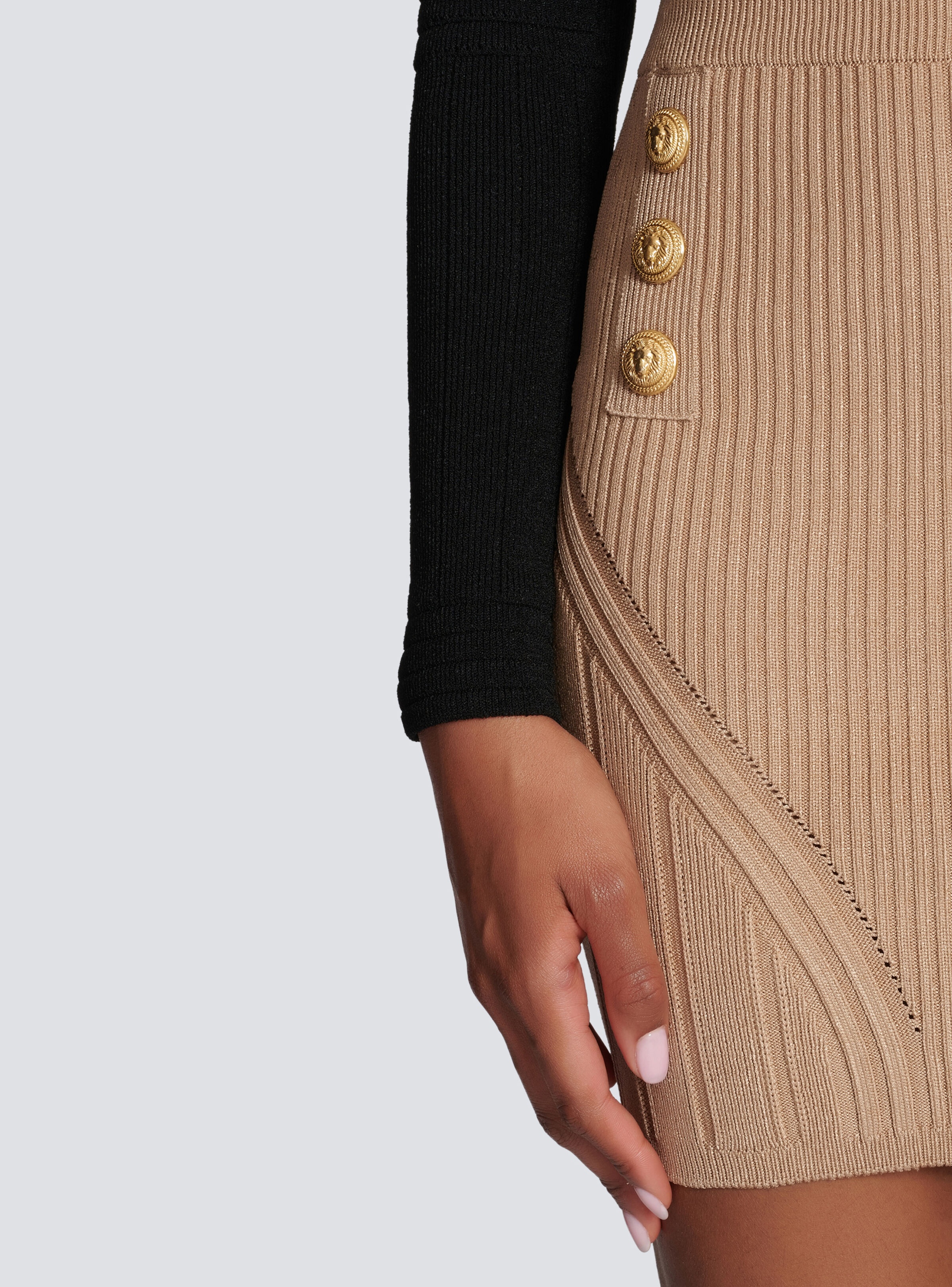 Short double-breasted knit skirt - 7