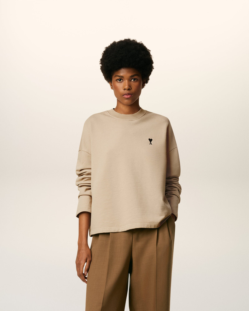 AMI Paris BEIGE COTTON CONTRASTED AMI DE COEUR SWEATSHIRT outlook