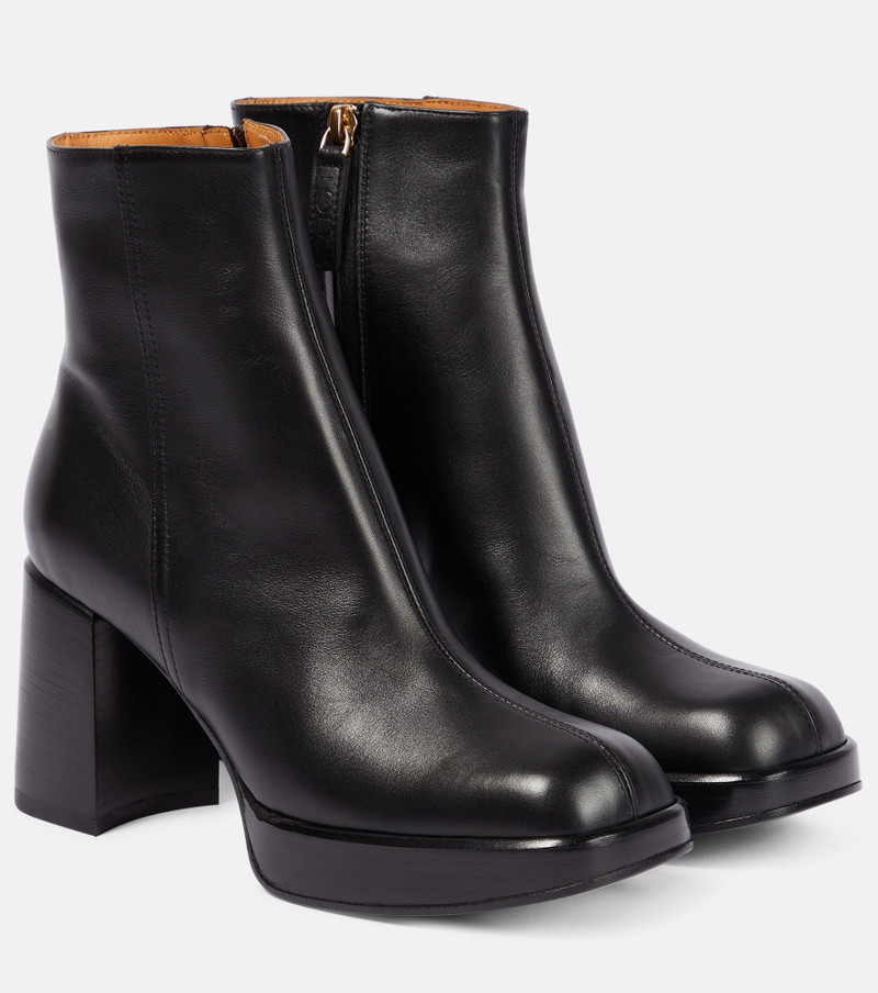 Leather ankle boots 1