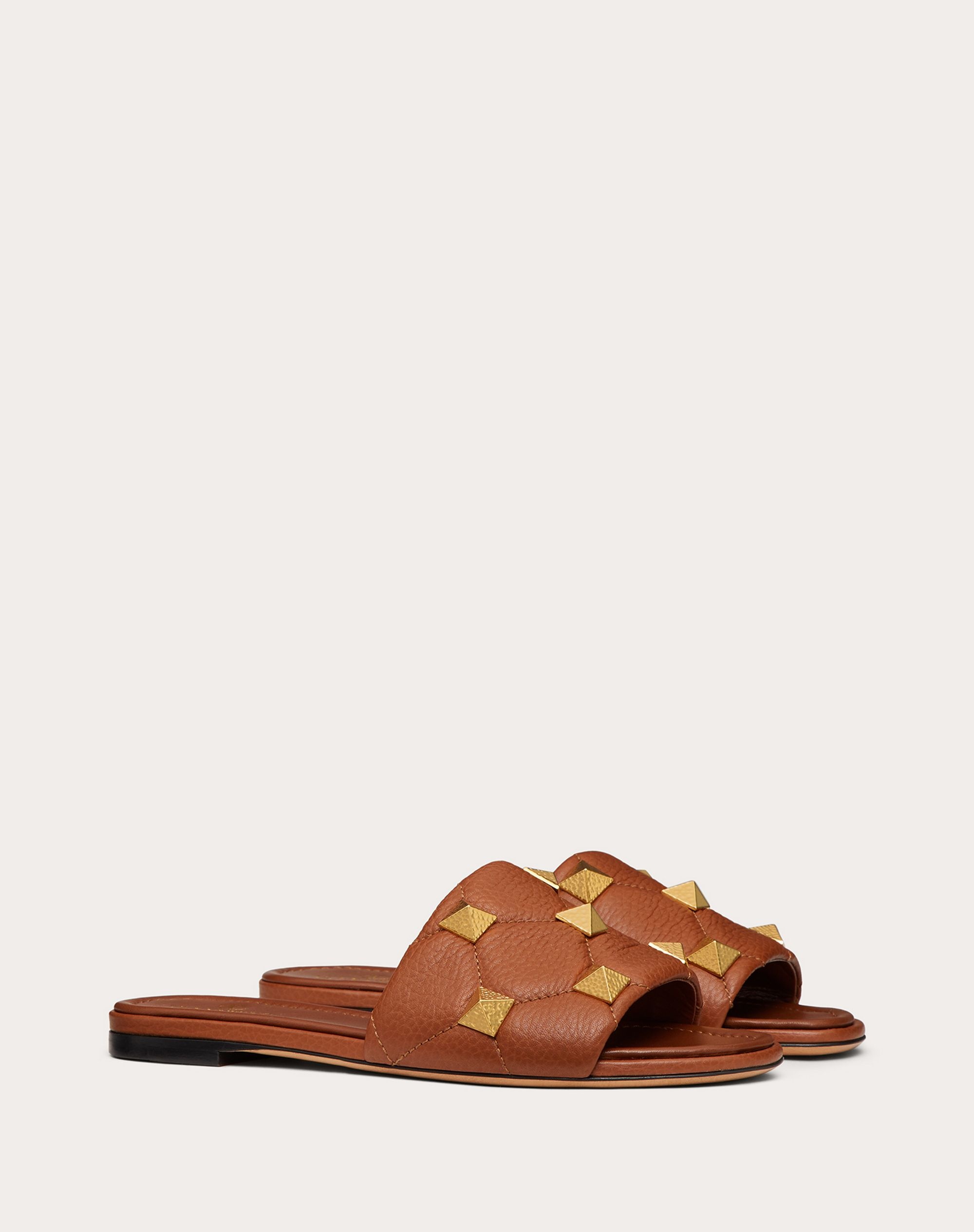 FLAT ROMAN STUD SLIDE SANDAL IN QUILTED GRAINY CALFSKIN - 2