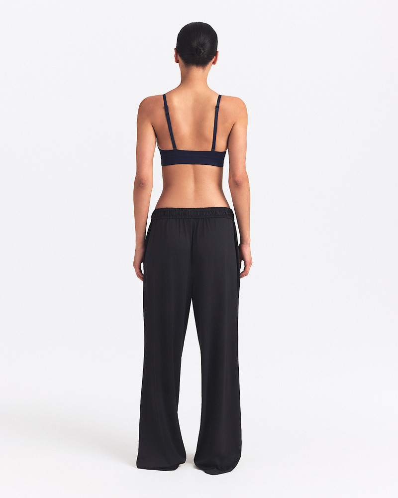 NikeSKIMS Shine Women's Triangle Bra 5