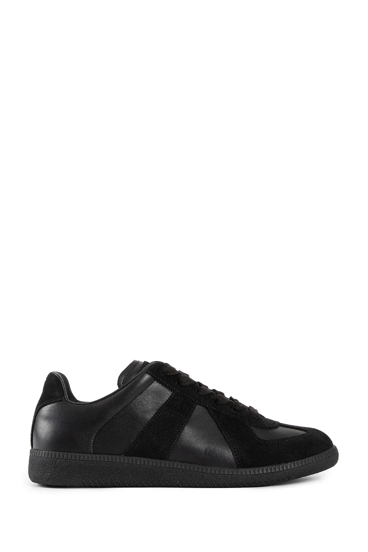 Low-Top-Replica-Sneakers - 1