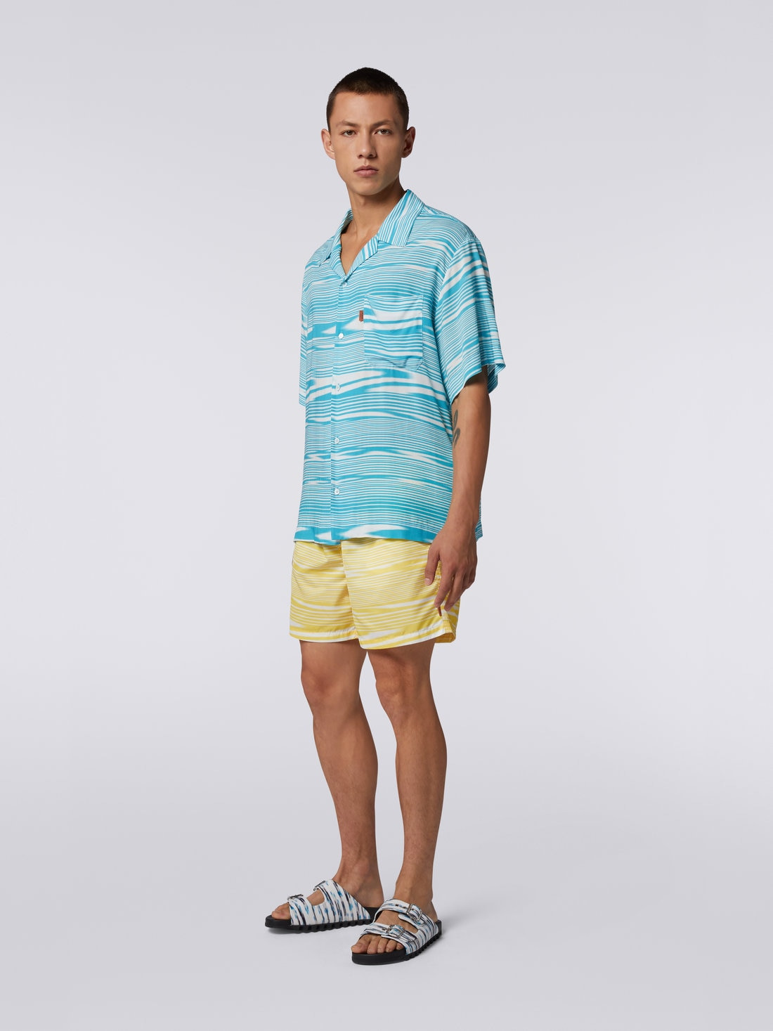 Short-sleeved viscose bowling shirt - 3