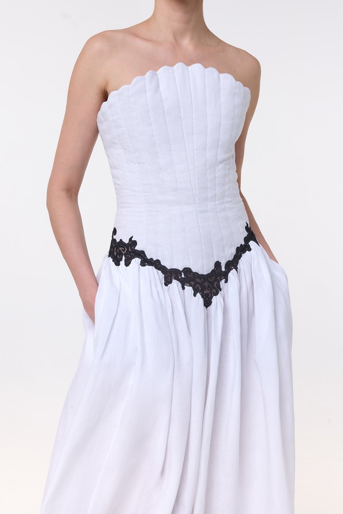 Glenn Lace Maxi Dress in White Aloe Linen - 6