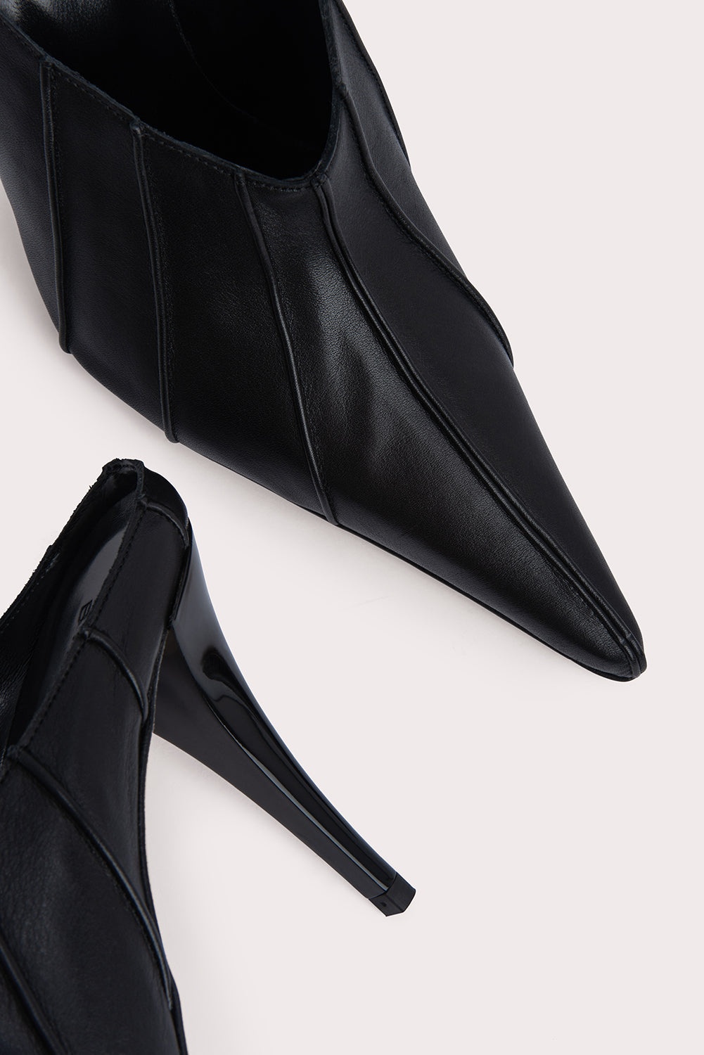 Trish Black Nappa Leather - 4