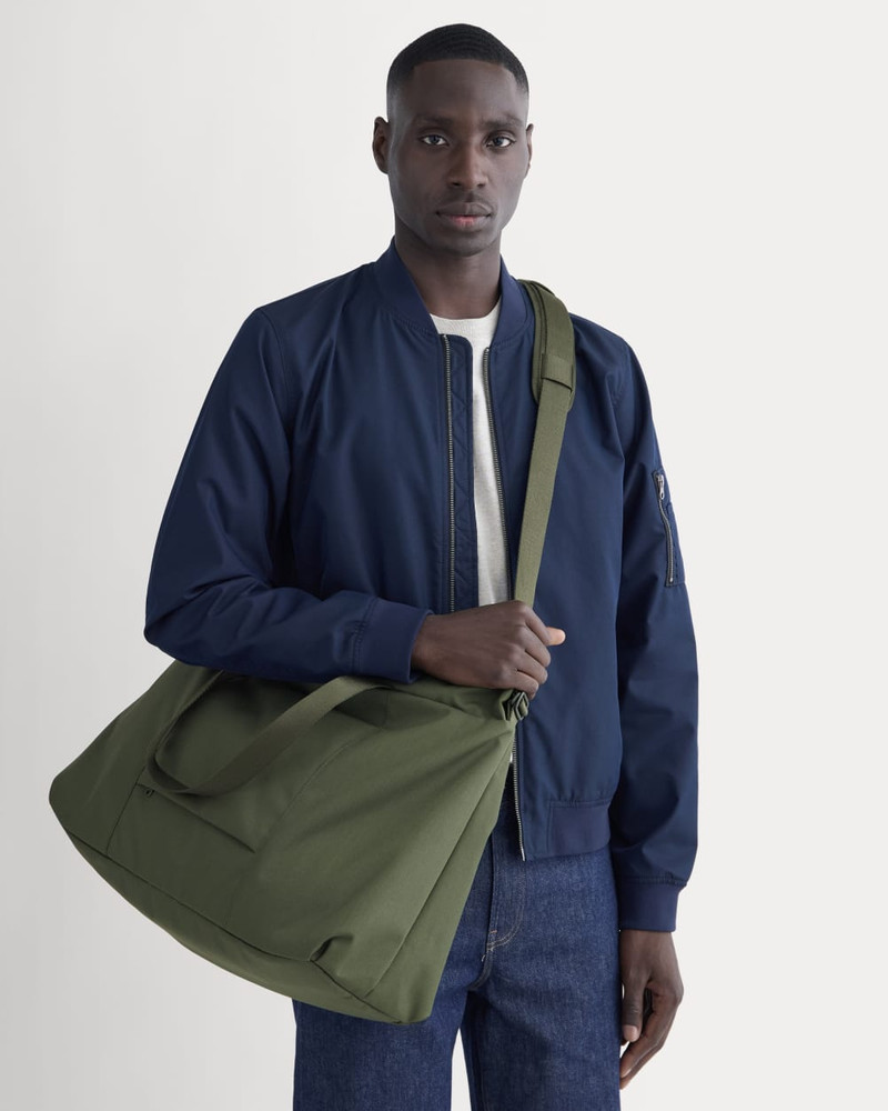 EVERLANE THE RENEW TRANSIT WEEKENDER outlook