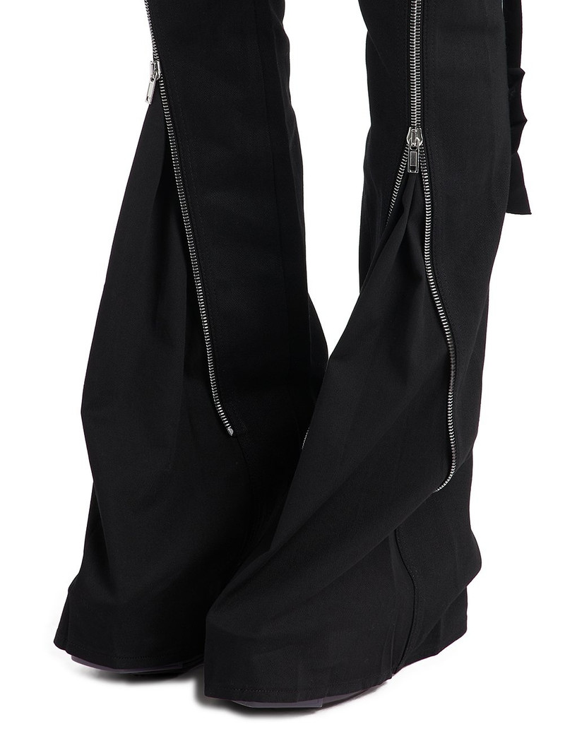 zip-embellished flared jeans 7