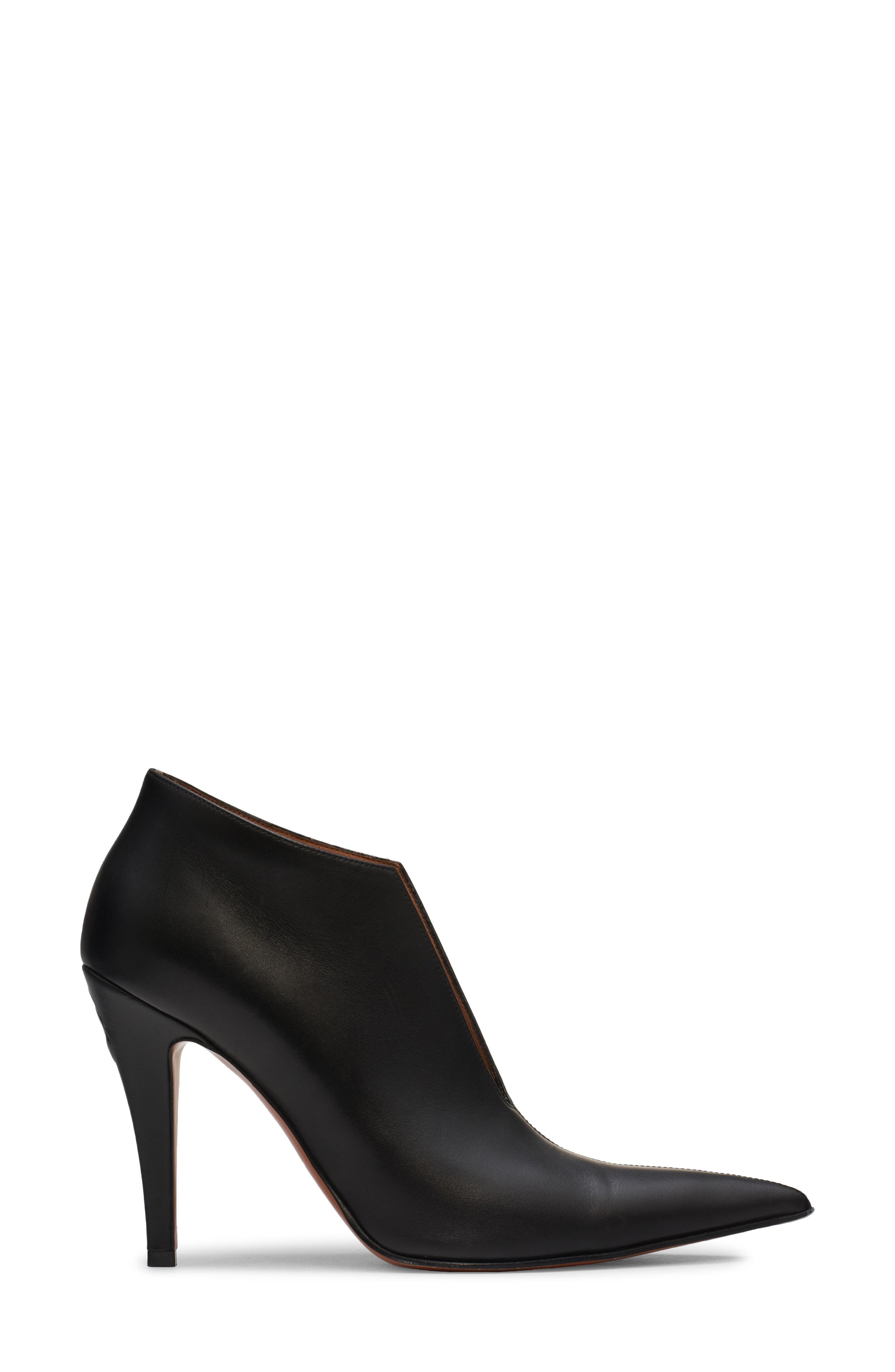 McQueen Birdie Slashed Pump in Black at Nordstrom - 3