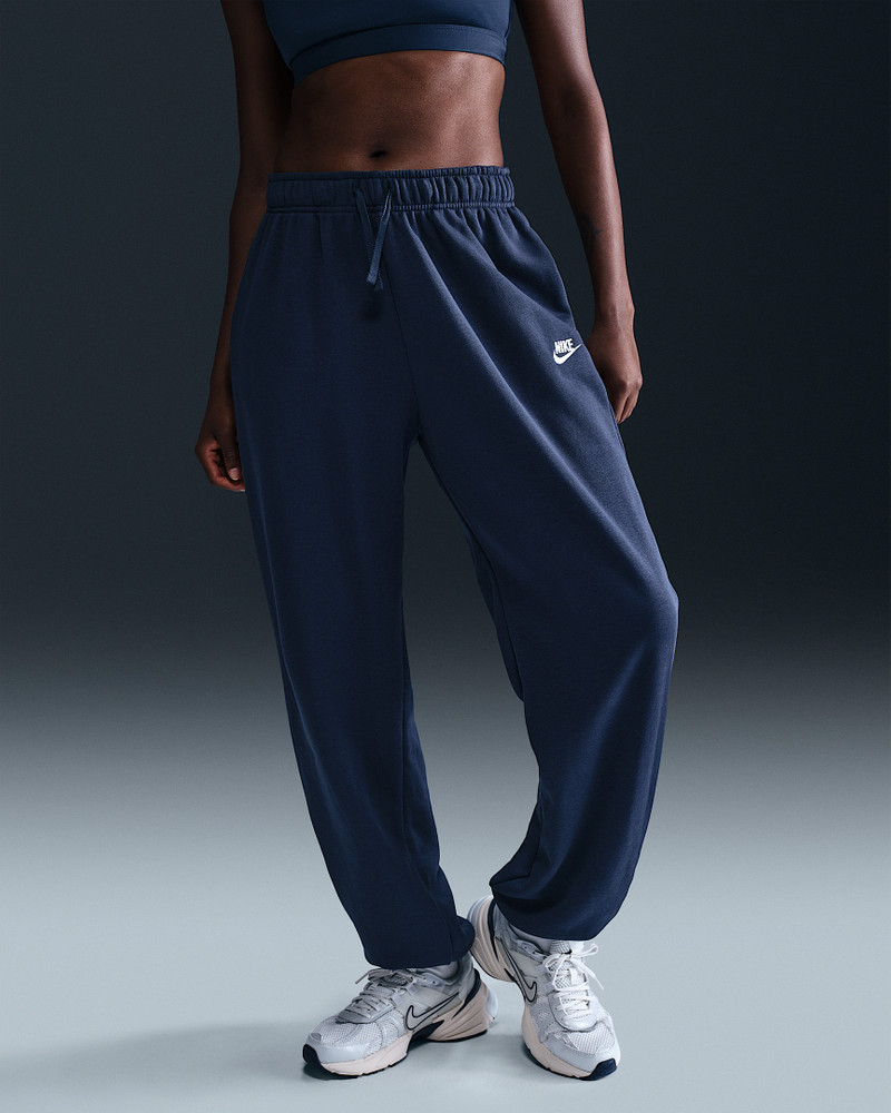 Nike Nike Sportswear Club Fleece Women's Mid-Rise Oversized Sweatpants outlook