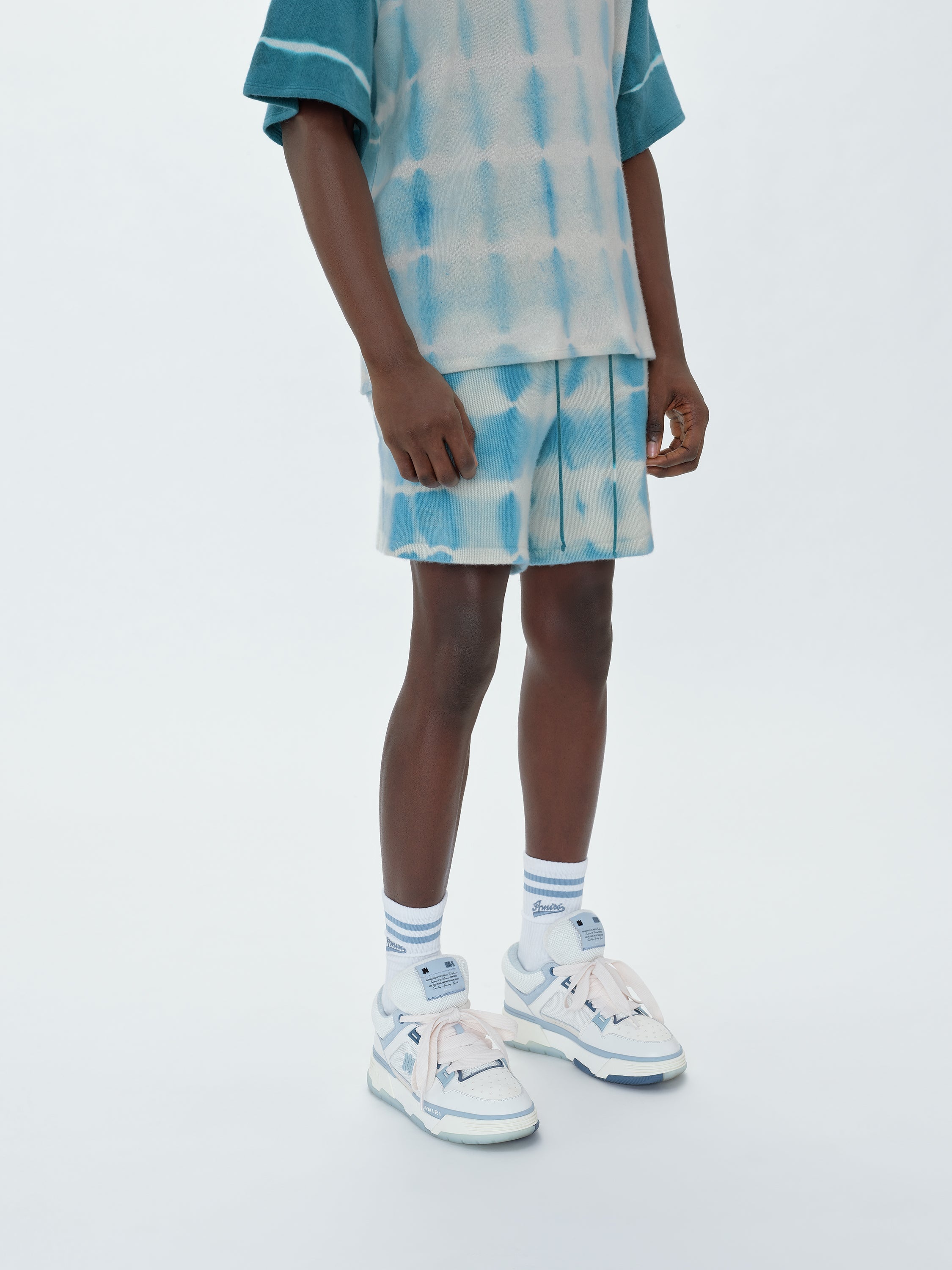 TIE DYE KNIT FOOTBALL SHORT - 3
