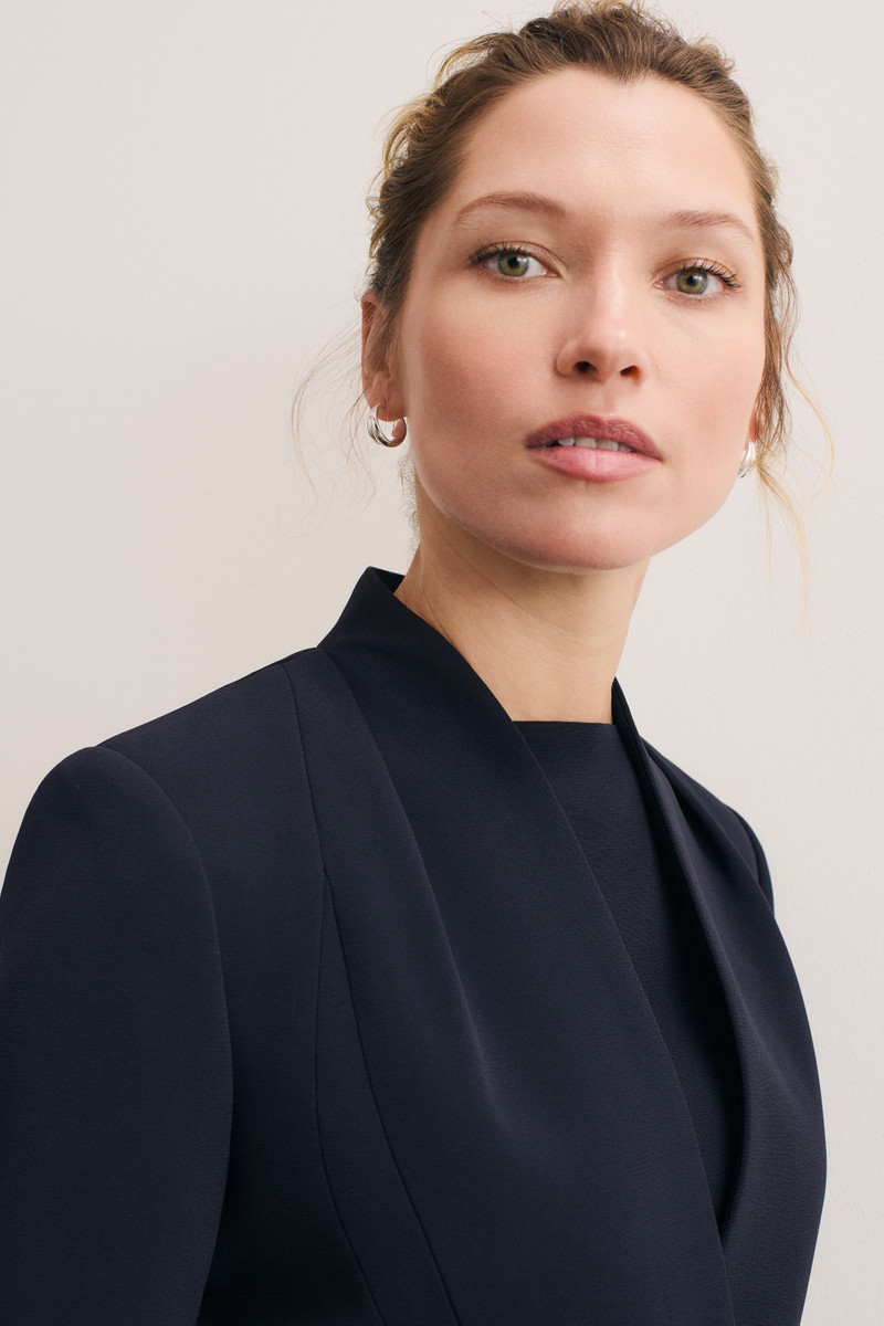 Clever Crepe Arno Jacket 3