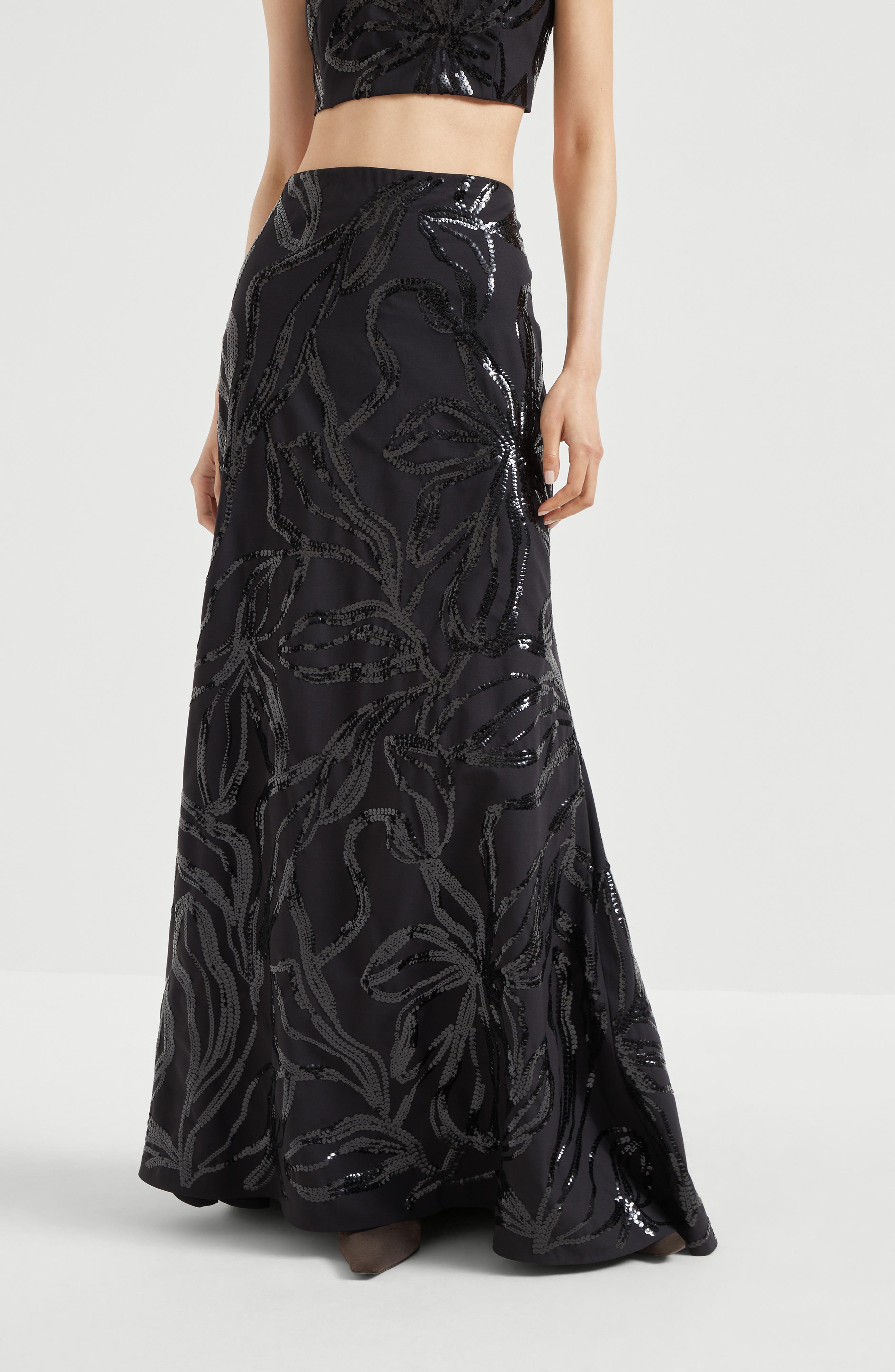 Brunello Cucinelli Skirt with dazzling floral embroidery in Black at Nordstrom - 2