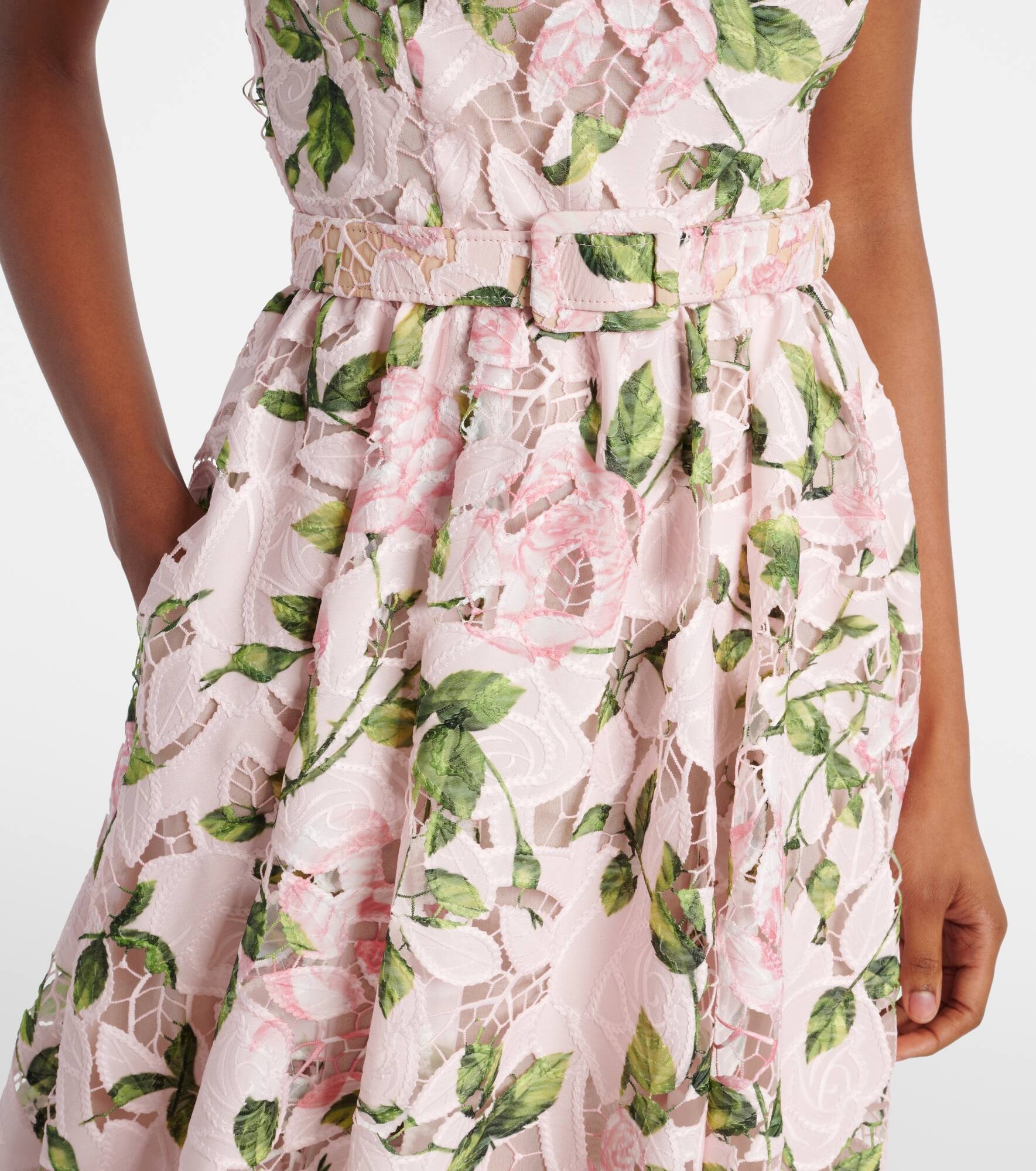 Floral guipure cocktail dress - 5