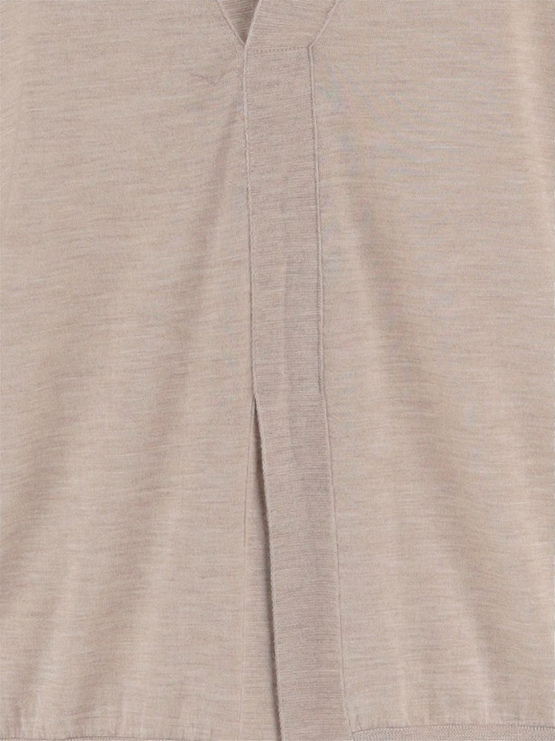 V-neck sweater 3