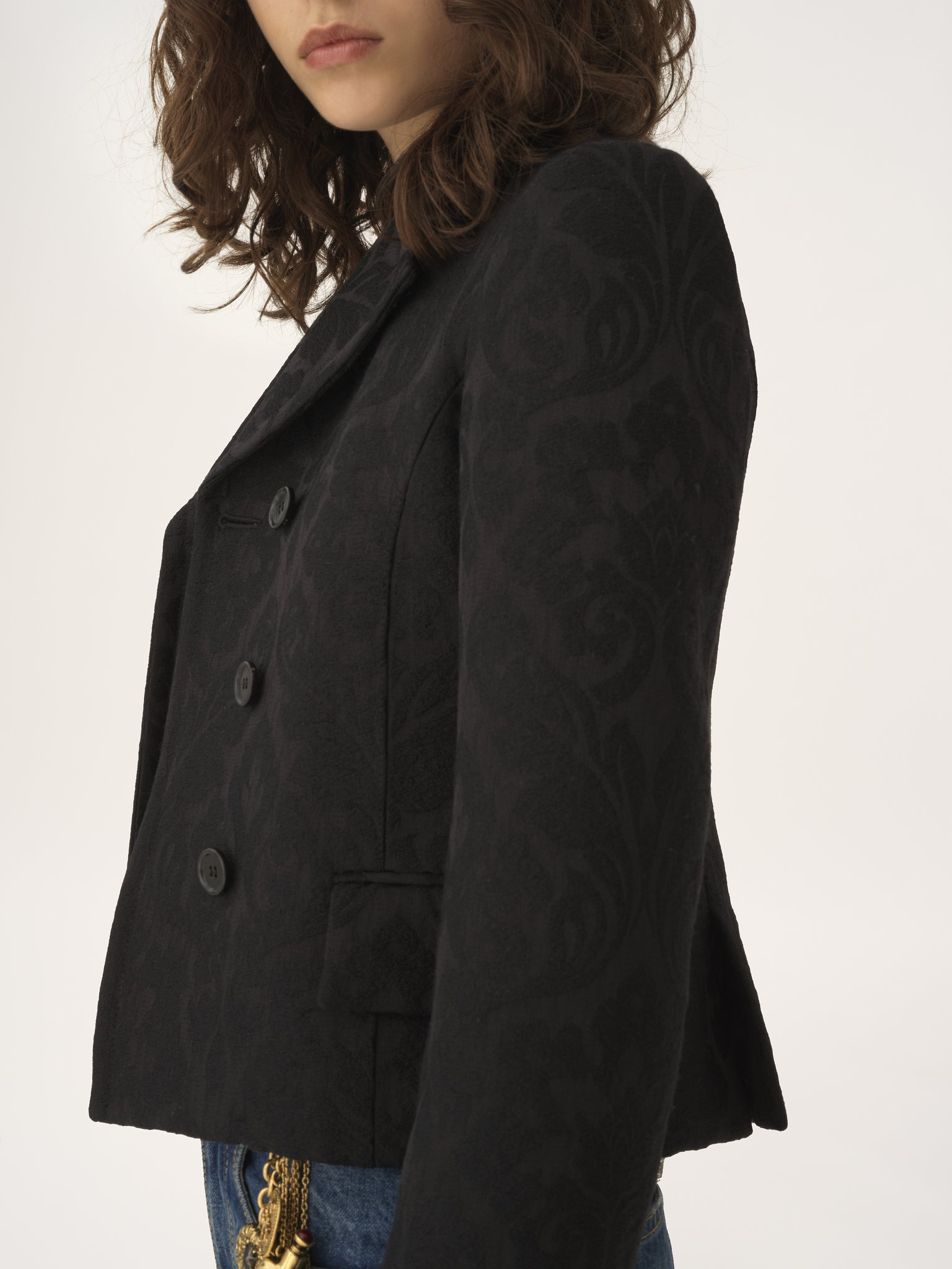 DOUBLE-BREASTED FITTED JACKET IN A WOOL-MIX JACQUARD - 7