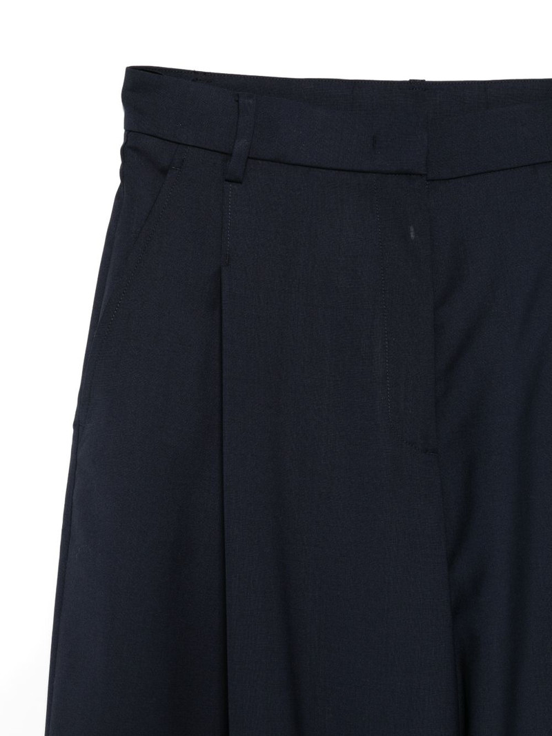 pleated trousers 3