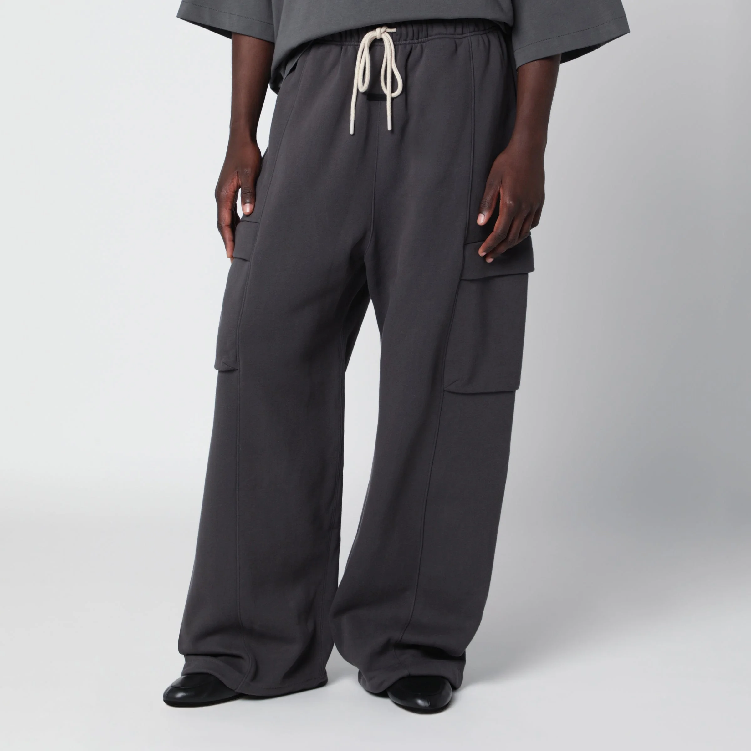 Iron Grey cargo jogging trousers in cotton fleece - 1