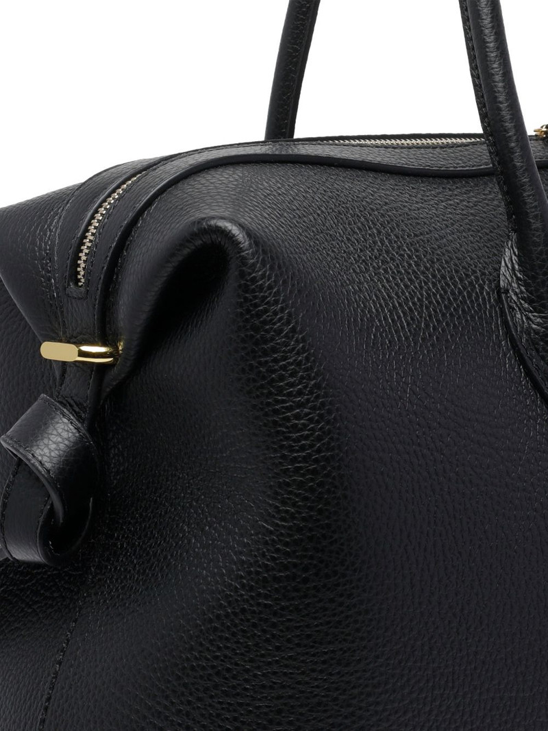 large brioche shoulder bag 4