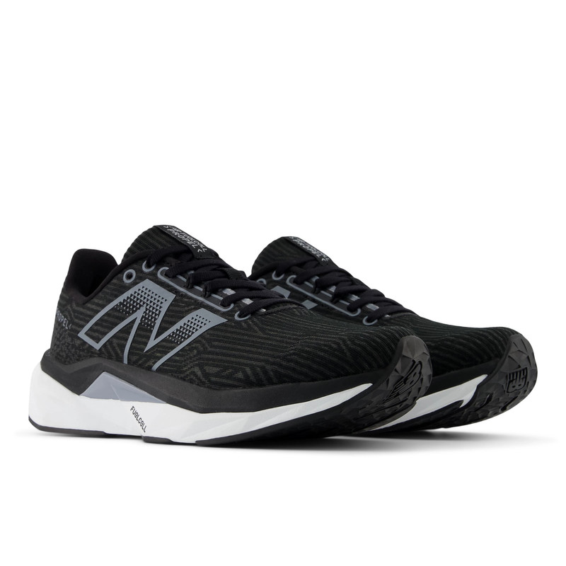 New Balance FuelCell Propel v5 outlook