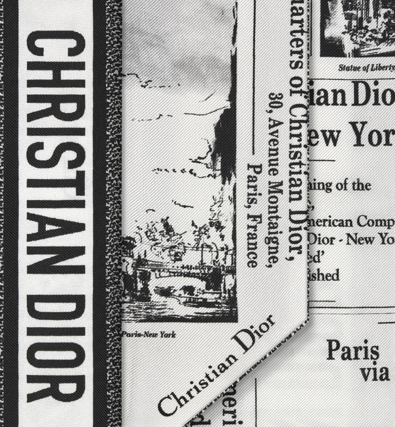 Newspaper Mitzah Scarf 5